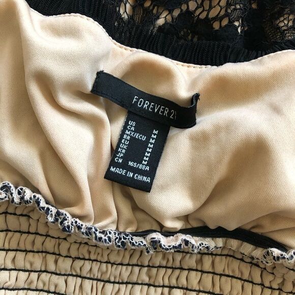 Forever 21 scalloped trim lace crop top sz medium - Picture 2 of 8